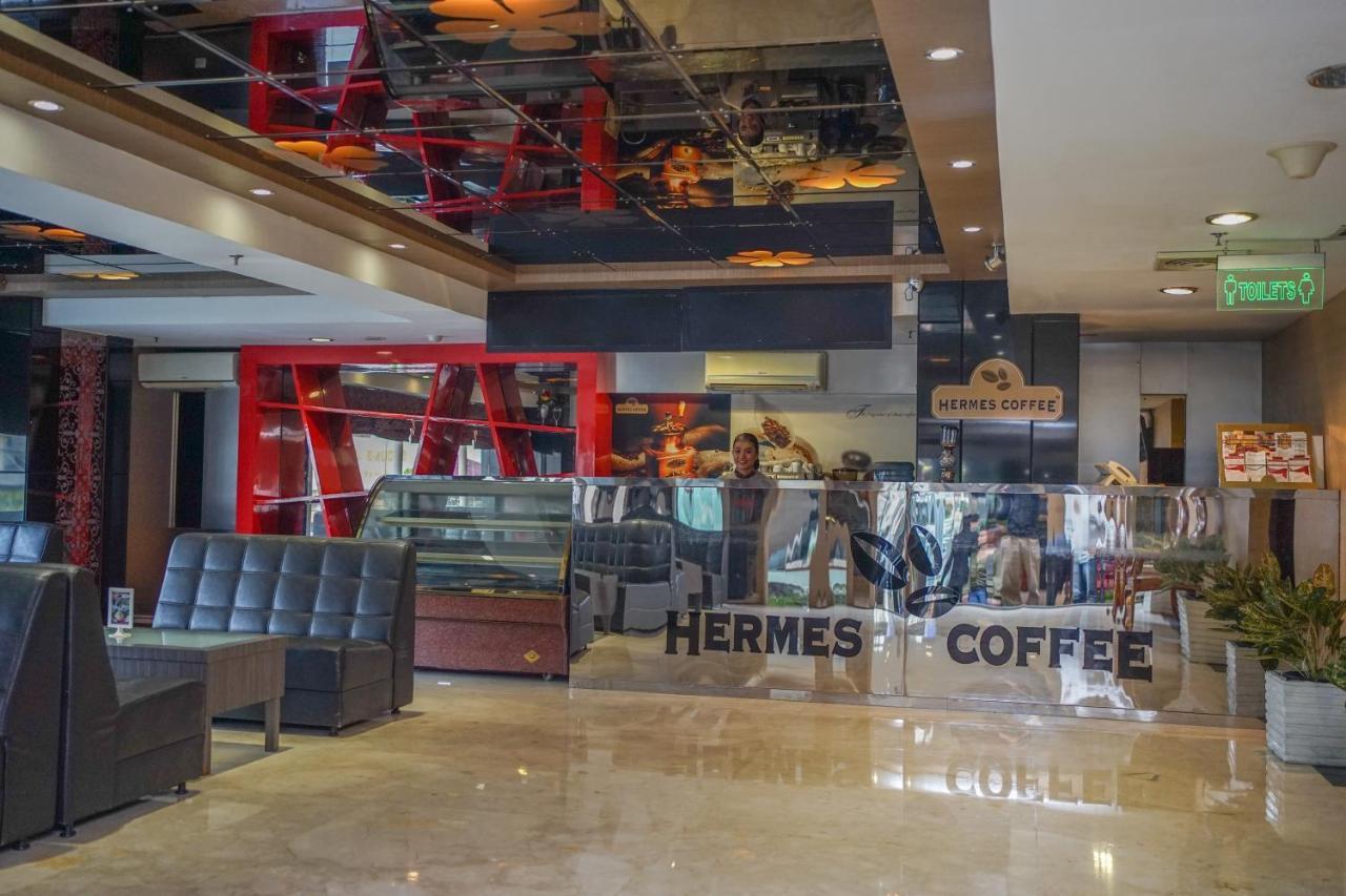 Hermes Palace Hotel Medan