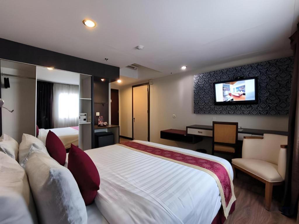 Hermes Palace 4* Medan