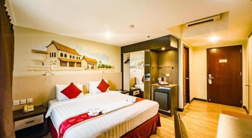 Hermes Palace 4*