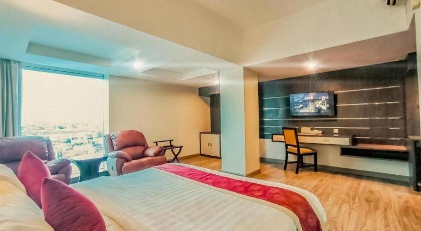 Hotel Hermes Palace